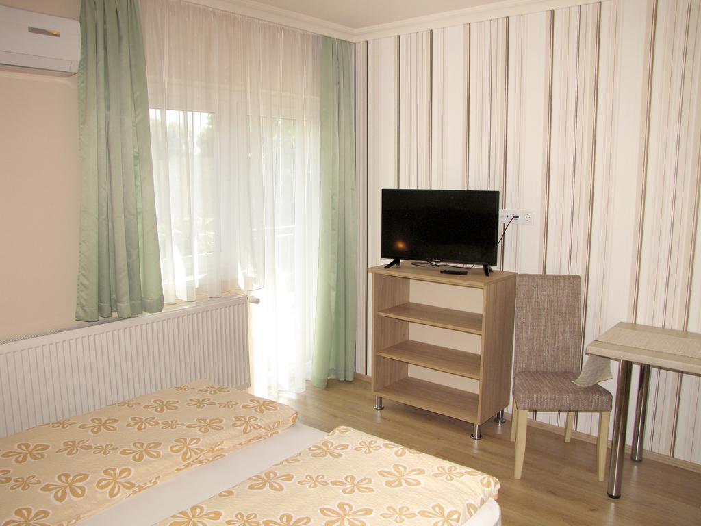 Ferienwohnung Csilla Apartman Hajdúszoboszló Exterior foto